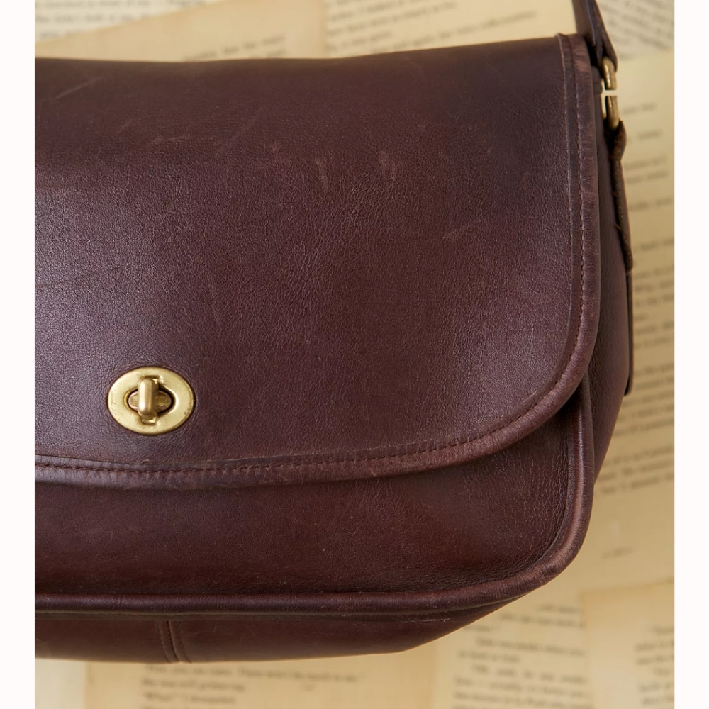 Vintage Coach City Crossbody - Picture 2 of 13